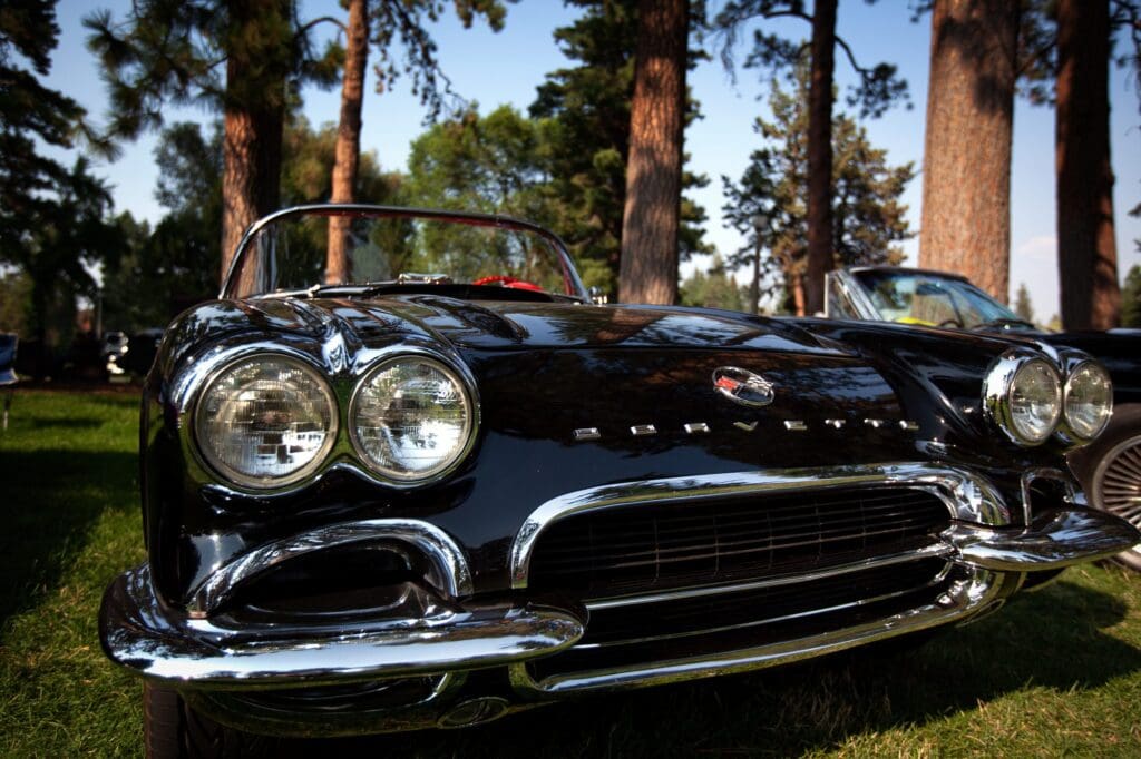 ES Corvette shutterstock_1560133652